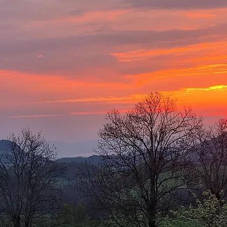 La Randonnee Au Coeur De En Chandesse *